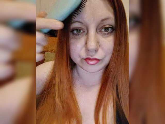 MilfaSguirt – webcam model profile photo