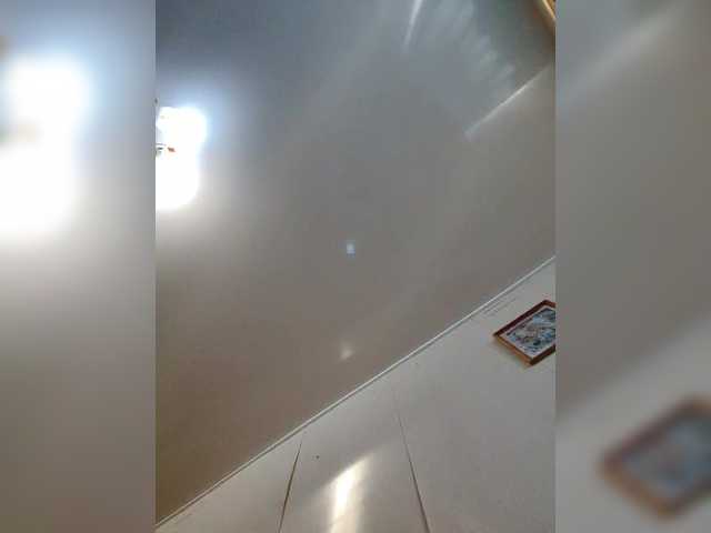 MilfaSguirt's BongaCams show and profile