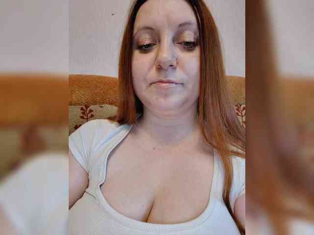 MilfaSguirt webcam