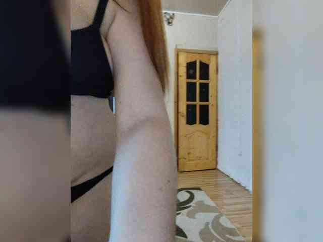 MilfaSguirt webcam