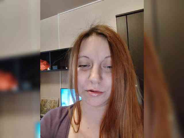 MilfaSguirt webcam