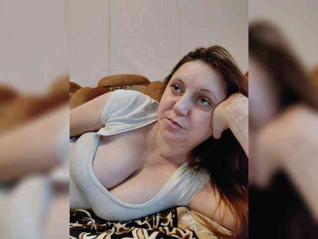 MilfaSguirt webcam