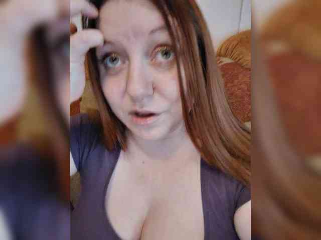 MilfaSguirt webcam