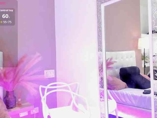 AlayshaJohnson AlayshaJohnson