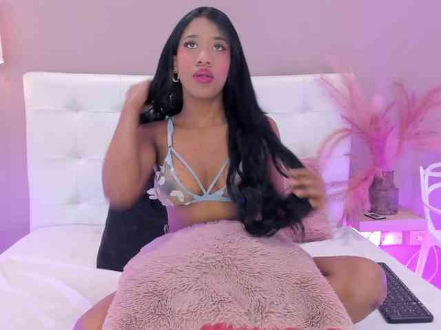 AlayshaJohnson AlayshaJohnson