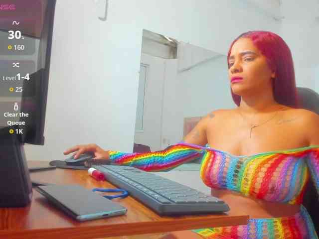 sophya-bella webcam