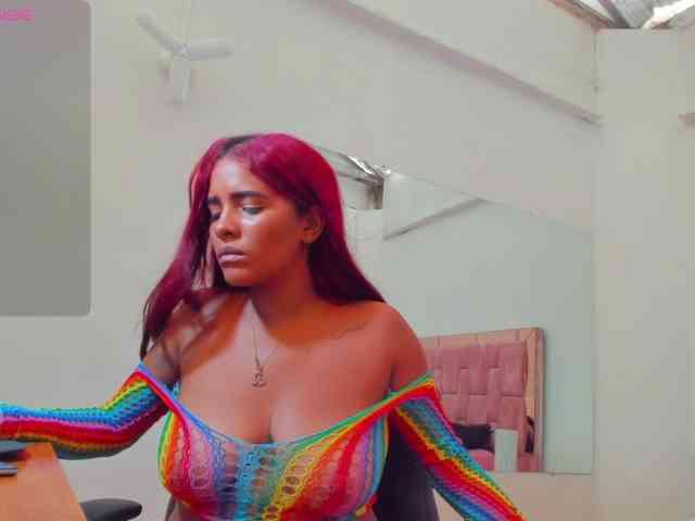 sophya-bella webcam