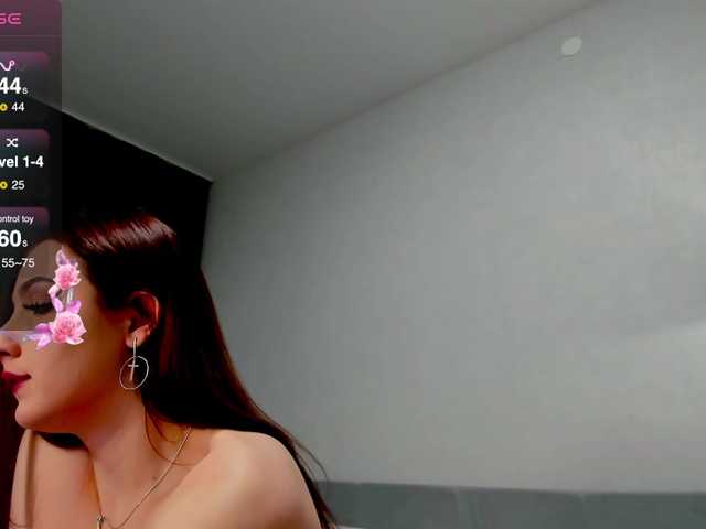 EmmyFlower – webcam model profile photo