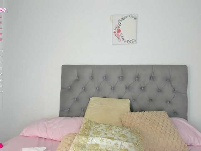 NicolSwift's BongaCams show and profile