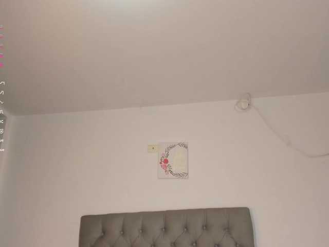 NicolSwift's BongaCams show and profile