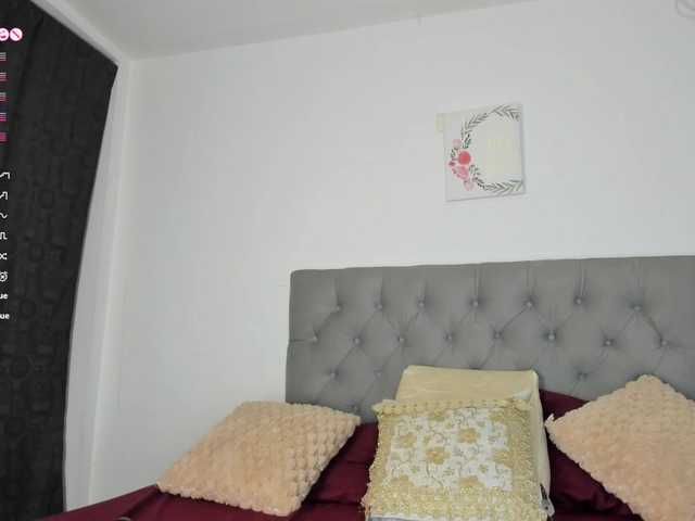  NicolSwift chat room