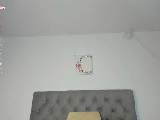 NicolSwift's BongaCams show and profile