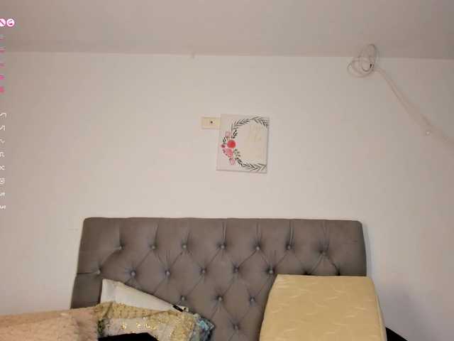 NicolSwift's BongaCams show and profile