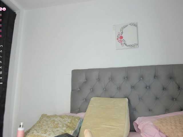 NicolSwift's BongaCams show and profile