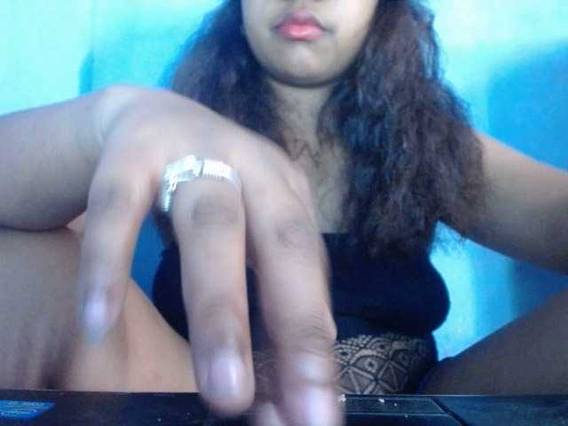 Camille8 webcam bongacams model stream image