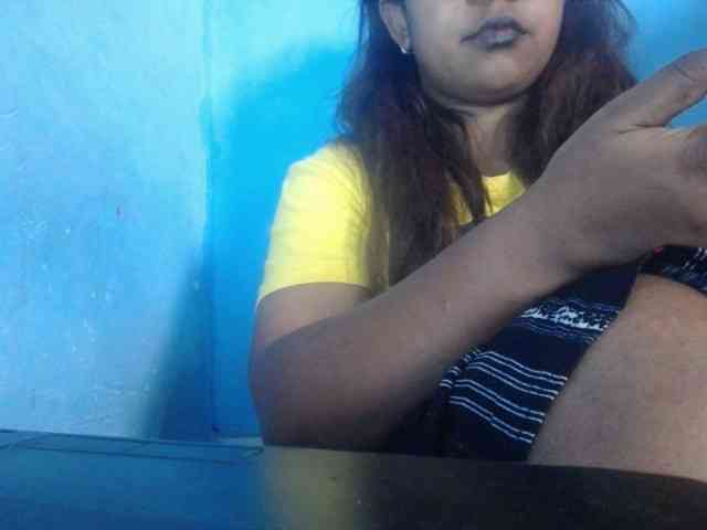 camille8 Live Webcam on BongaCams