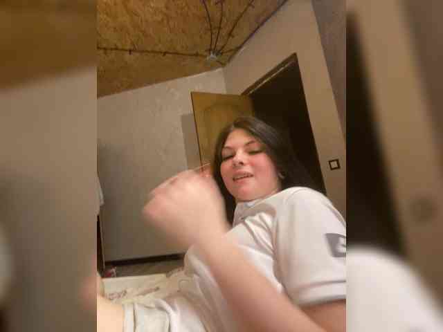 EstherClark webcam