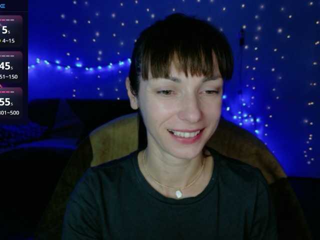  Lady-Caroline chat room