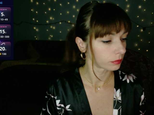 Lady-Caroline webcam
