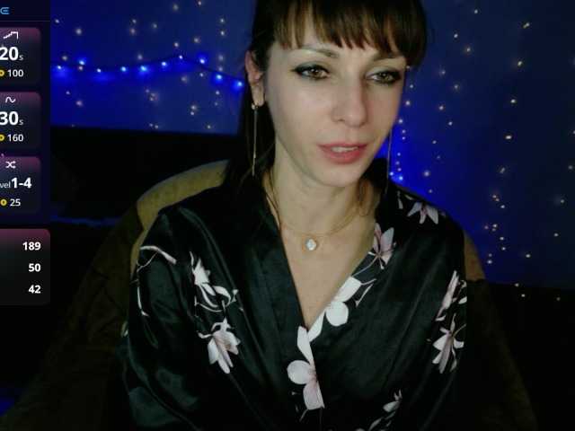  Lady-Caroline chat room