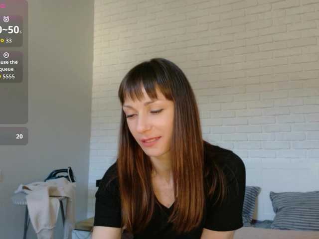 Lady-Caroline's BongaCams show and profile