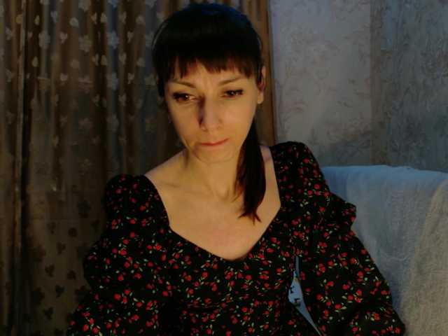 Lady-Caroline's BongaCams show and profile