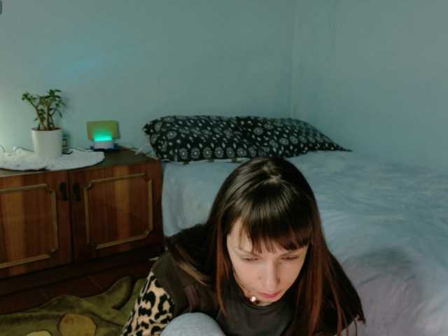 Lady-Caroline's BongaCams show and profile