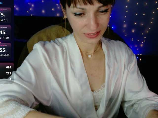  Lady-Caroline chat room