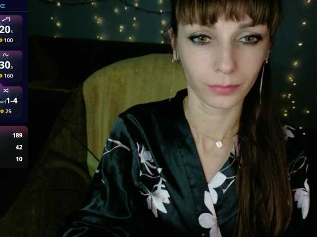 Lady-Caroline Profile Image