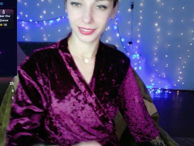  Lady-Caroline chat room