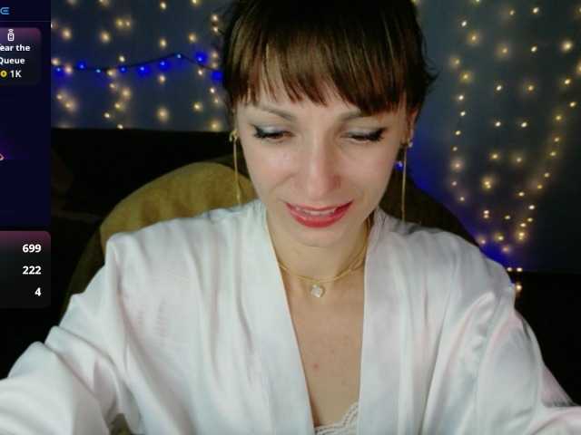  Lady-Caroline chat room