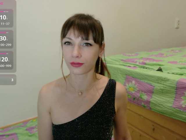 Lady-Caroline's BongaCams show and profile