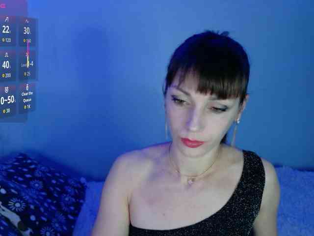 Lady-Caroline webcam