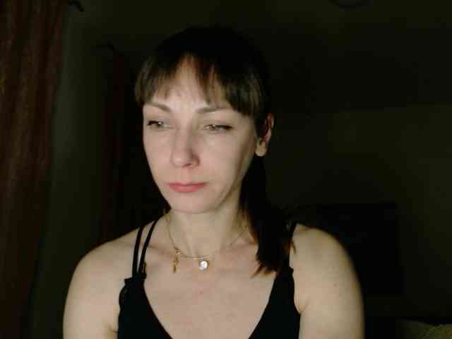 Lady-Caroline webcam