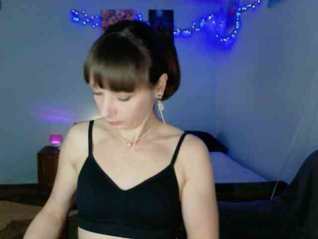 Lady-Caroline Lady-Caroline