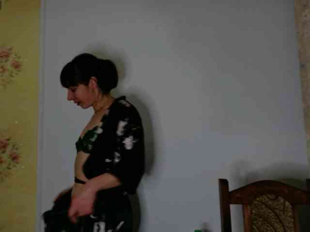 Lady-Caroline webcam