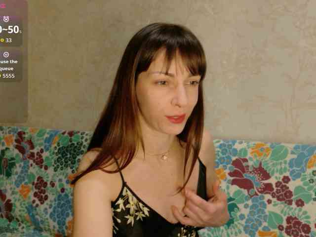 Lady-Caroline webcam