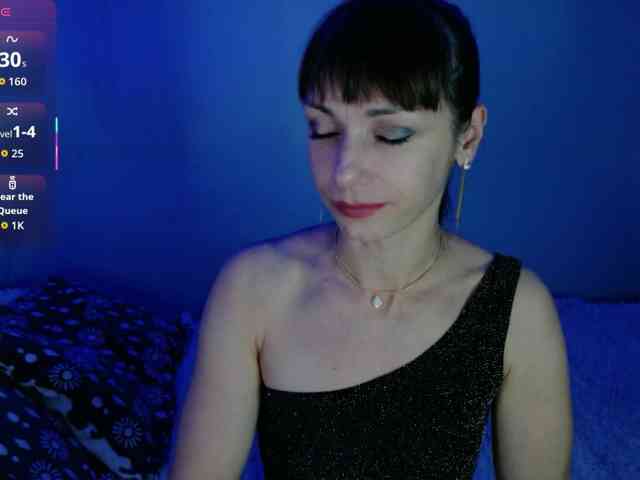 Lady-Caroline webcam