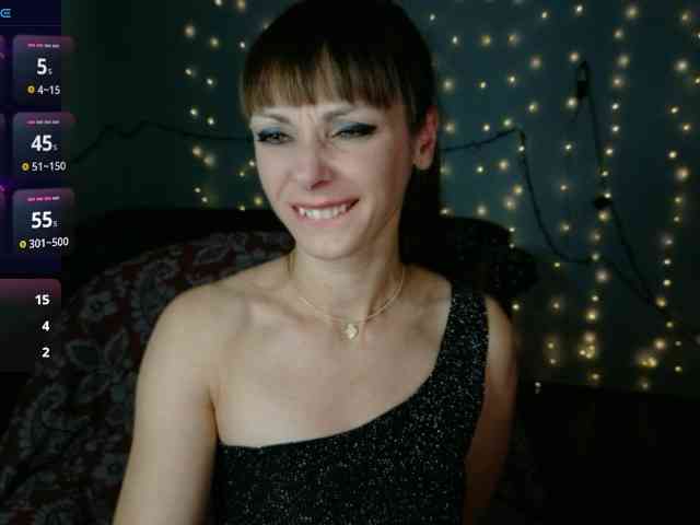 Lady-Caroline webcam