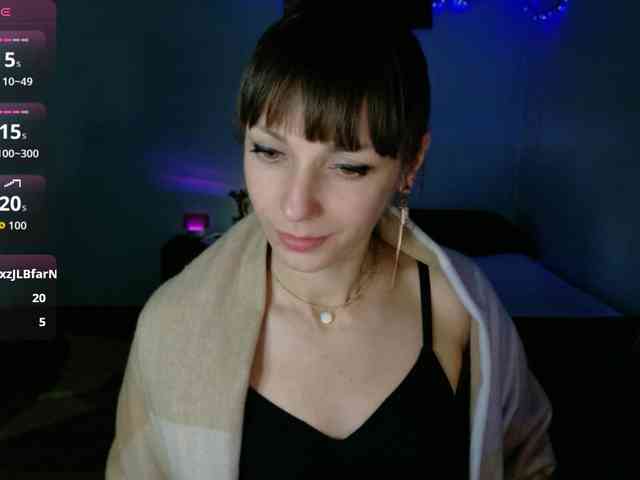 Lady-Caroline webcam