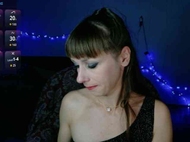 Lady-Caroline webcam