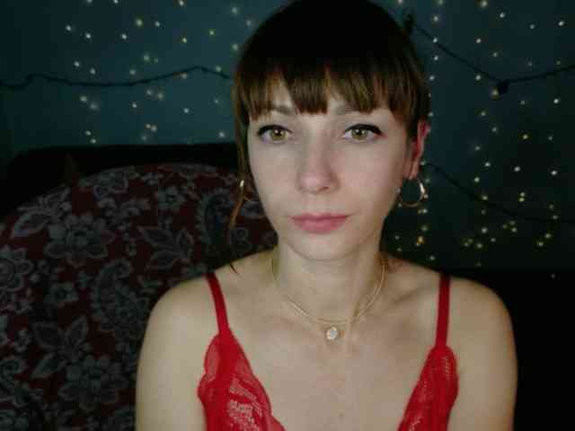 Lady-Caroline webcam