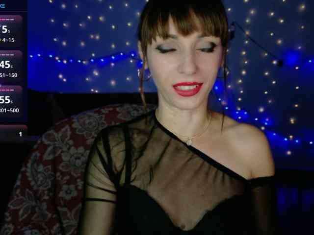 Lady-Caroline webcam