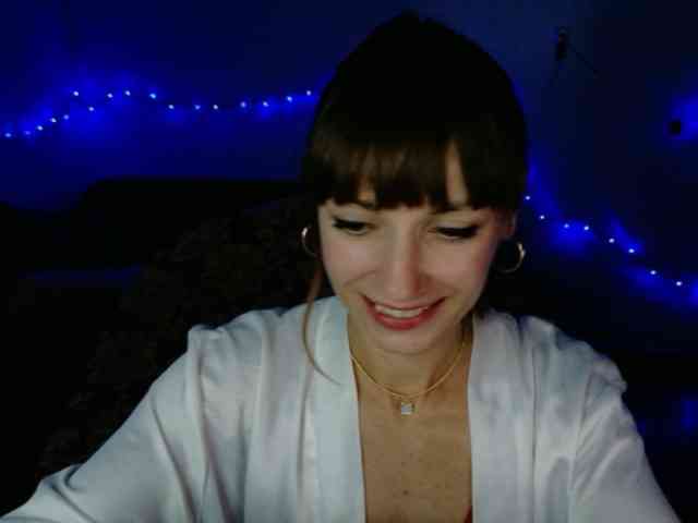 Lady-Caroline webcam