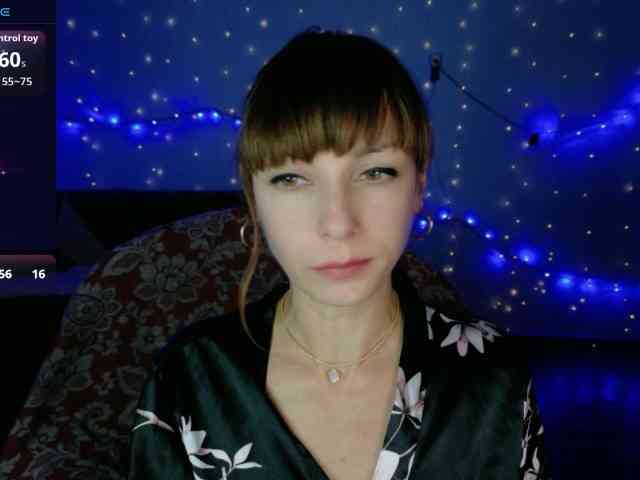Lady-Caroline webcam