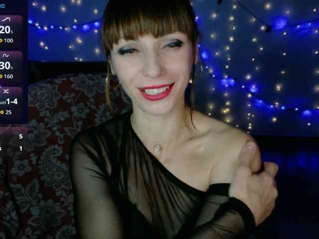 Lady-Caroline webcam