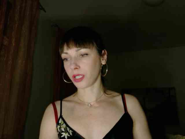 Lady-Caroline webcam