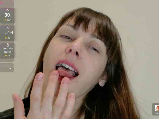 Lady-Caroline webcam