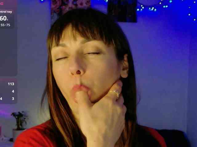 Lady-Caroline webcam