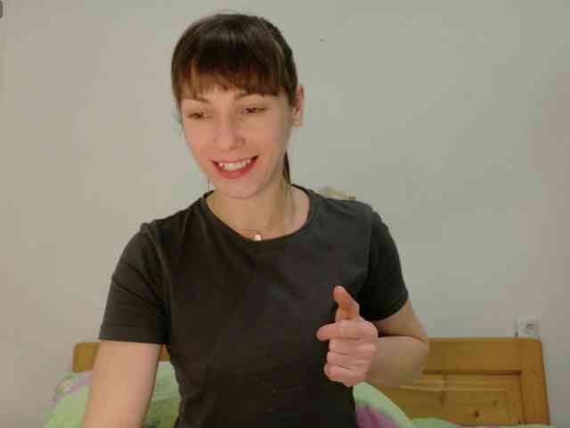 Lady-Caroline webcam